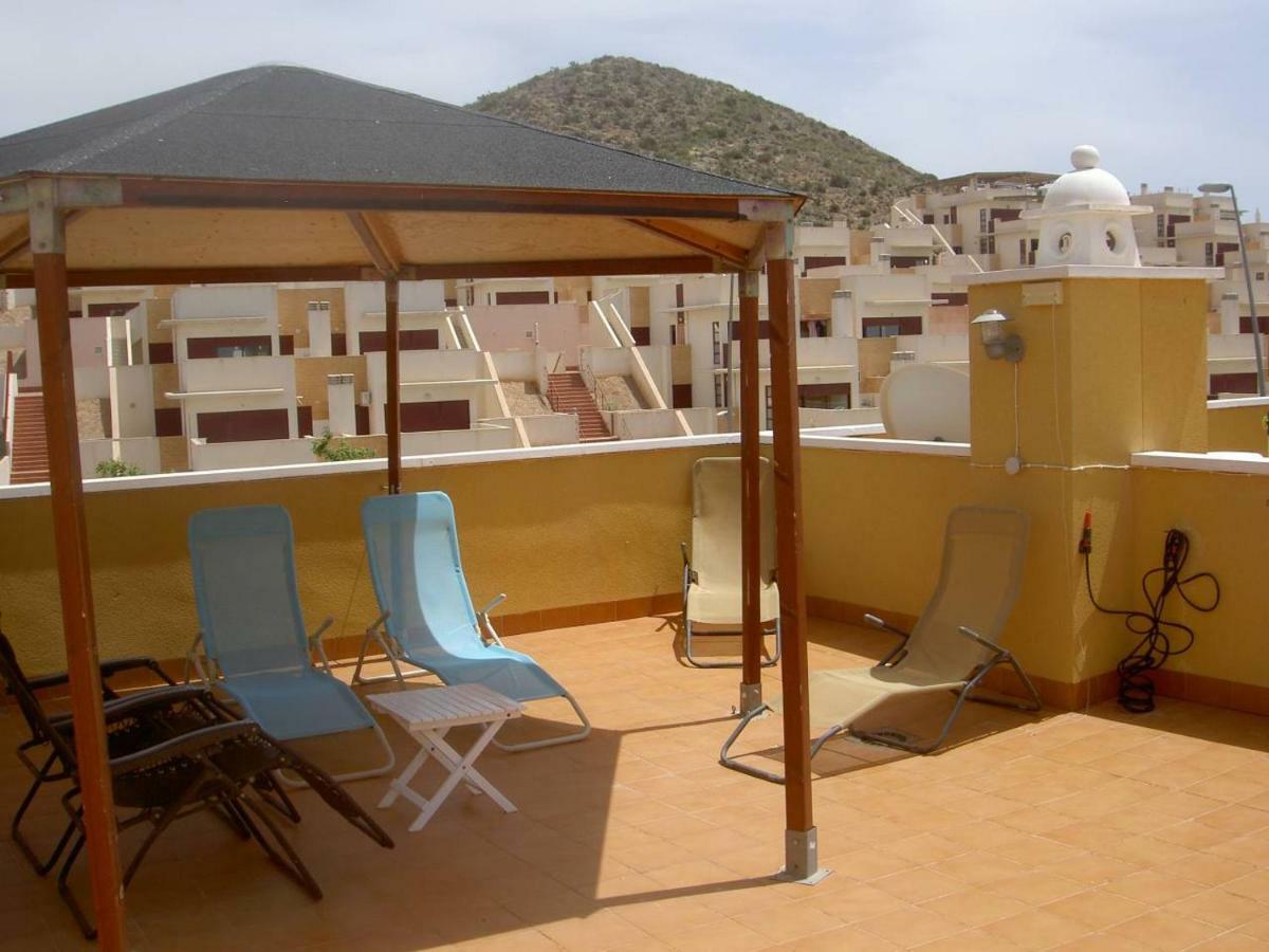 Mojon Hills Apartment Isla Plana Luaran gambar